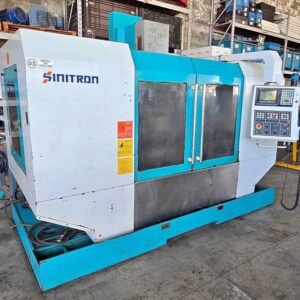 Centro de Usinagem CNC Sinitron VMC 1000L – Ano 2010