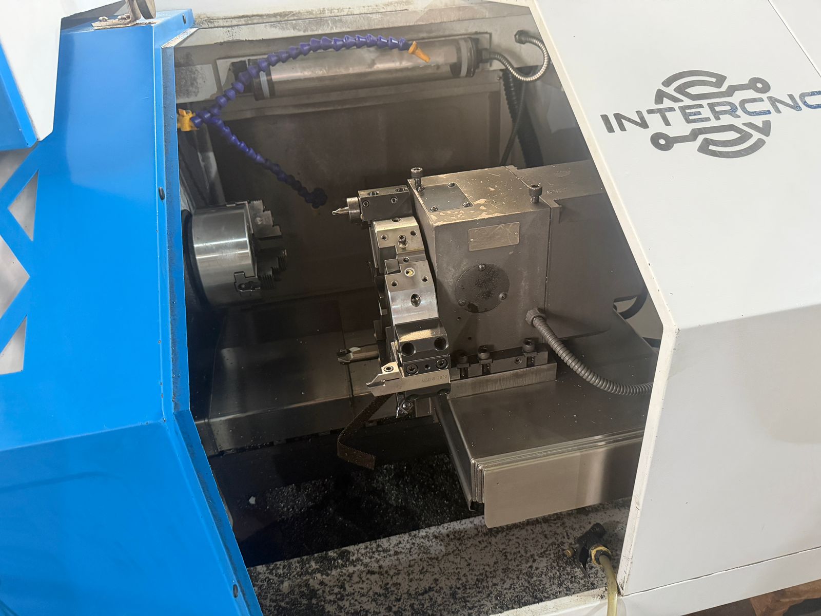 Torno CNC ITB 150 Siemens 808D Ano 2025 150x350 mm Placa Hidráulica - Imagem 2