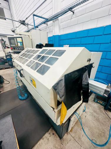 torno cnc mach 9