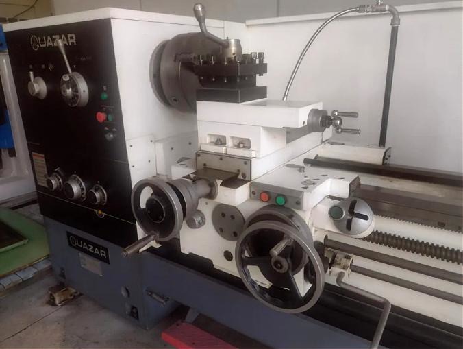 Torno Horizontal Quazar C6266C/2000 – 660 mm x 1500 mm - Imagem 4
