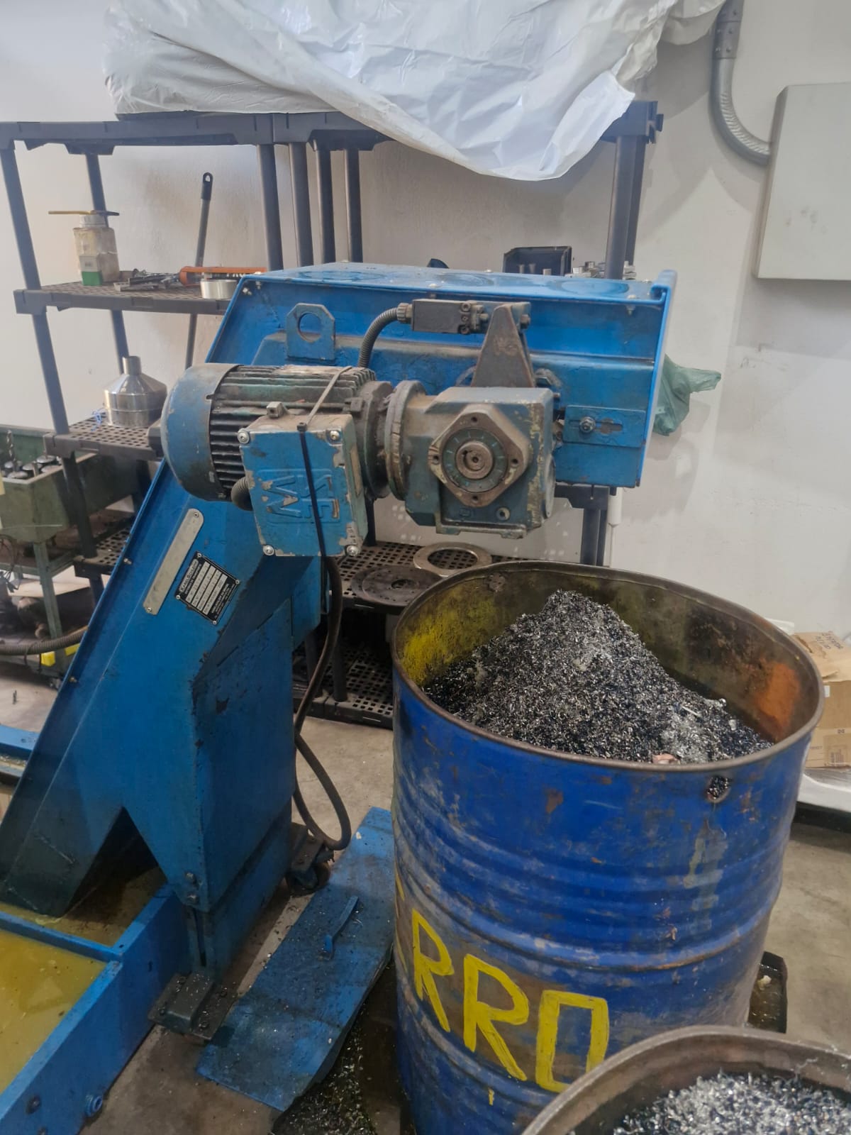 Centro de Usinagem CNC Romi Discovery 760 Siemens 762 x 406 x 508 mm - Imagem 5