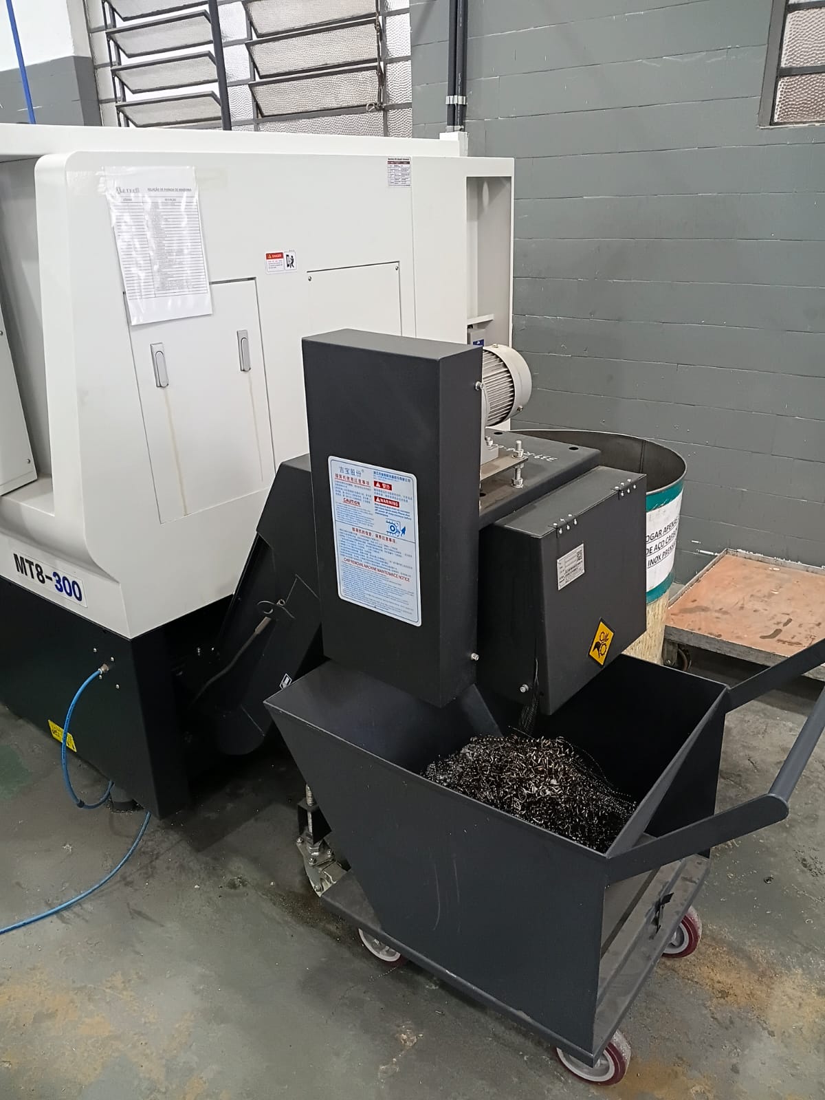 Torno CNC Mozley MT8-300 com Ferramenta Acionada 580 x 300 mm – Centro de Torneamento - Imagem 4