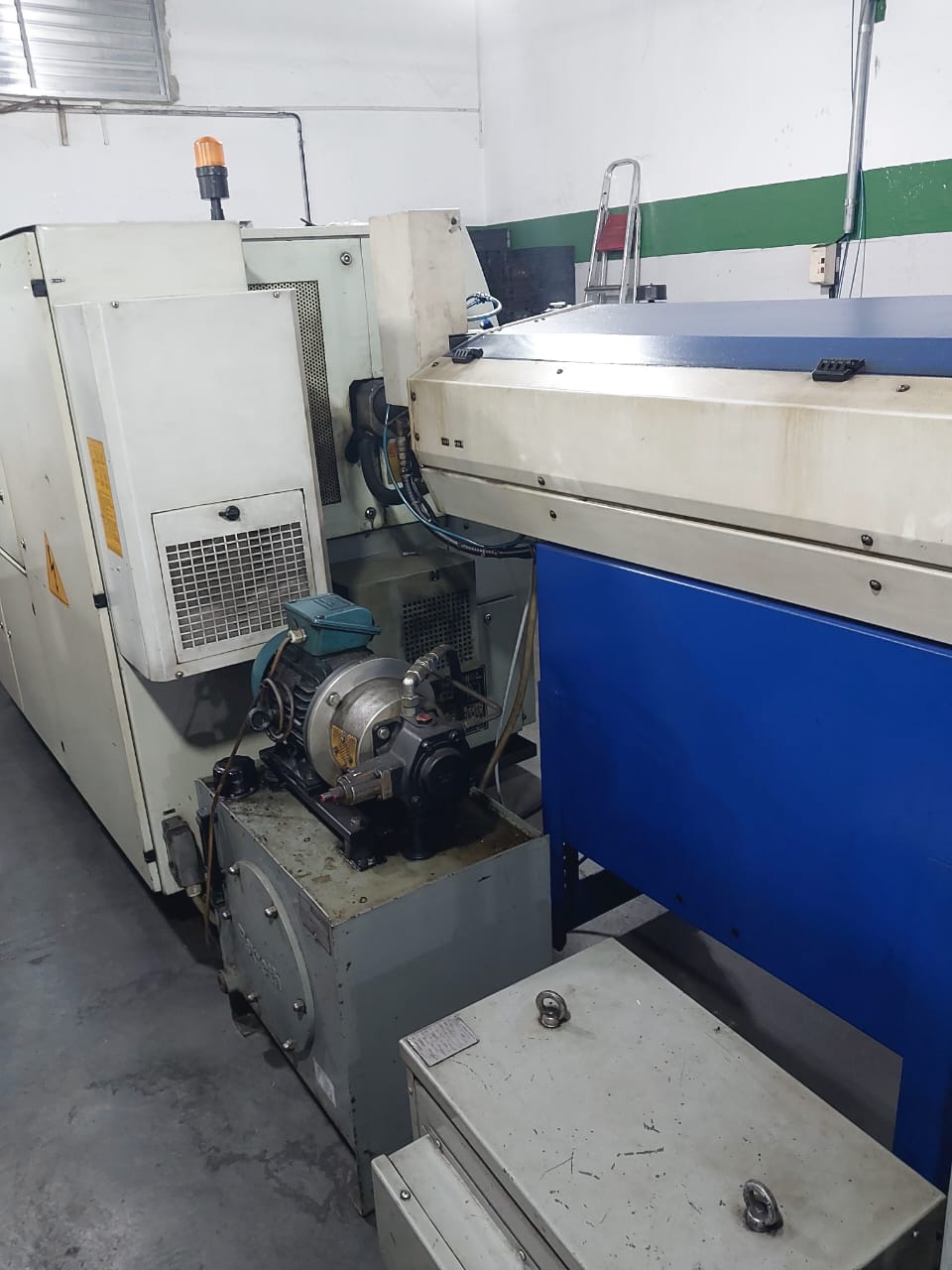 Torno CNC Ergomat Traub TBC 42 com Alimentador Iemca e Ferramenta Acionada – Centro de Torneamento - Imagem 7