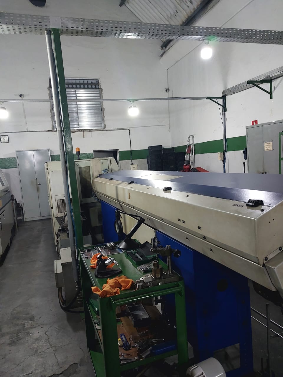 Torno CNC Ergomat Traub TBC 42 com Alimentador Iemca e Ferramenta Acionada – Centro de Torneamento - Imagem 8